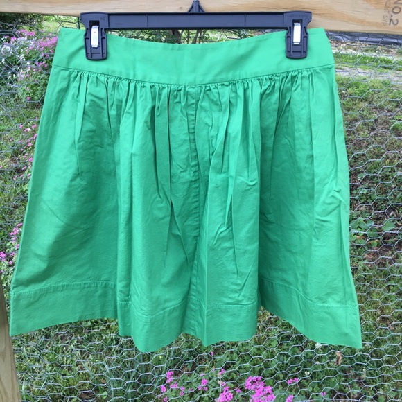 Banana Republic Green side zip skirt size 6 pockets! - Picture 3 of 5